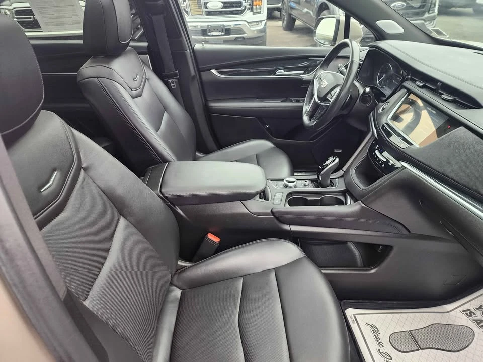 2023 Cadillac XT5 - Image 14 of 20