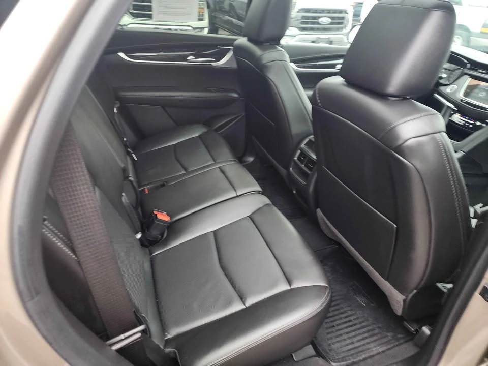 2023 Cadillac XT5 - Image 12 of 20