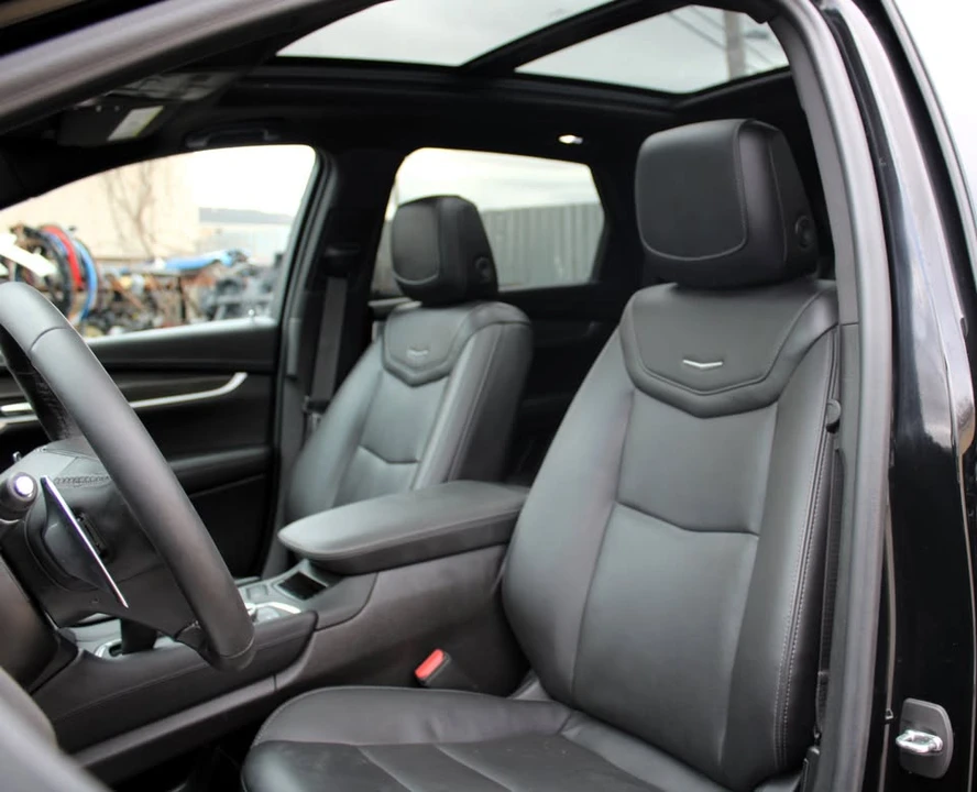 2023 Cadillac XT5 - Image 10 of 20