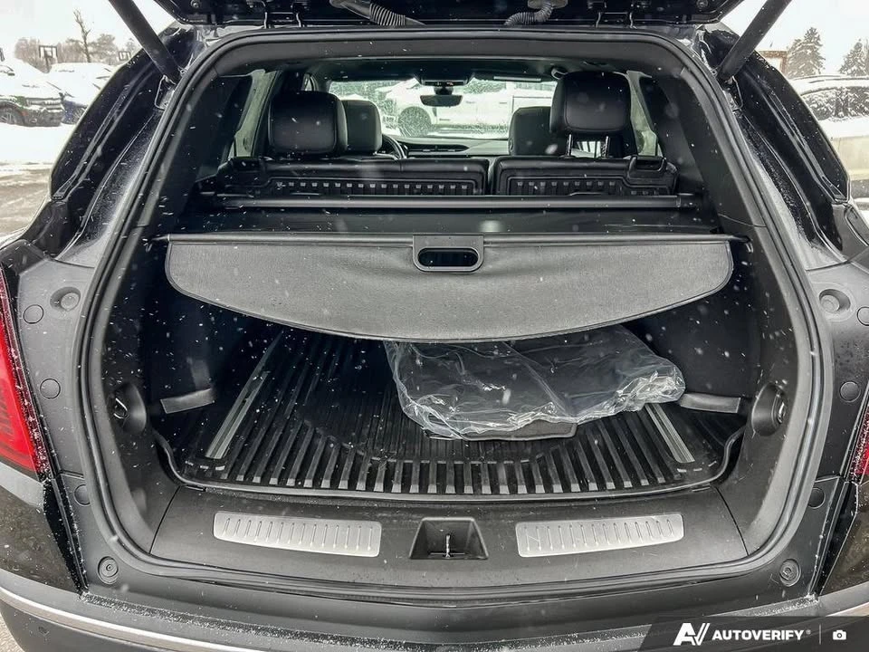 2023 Cadillac XT5 - Image 7 of 19