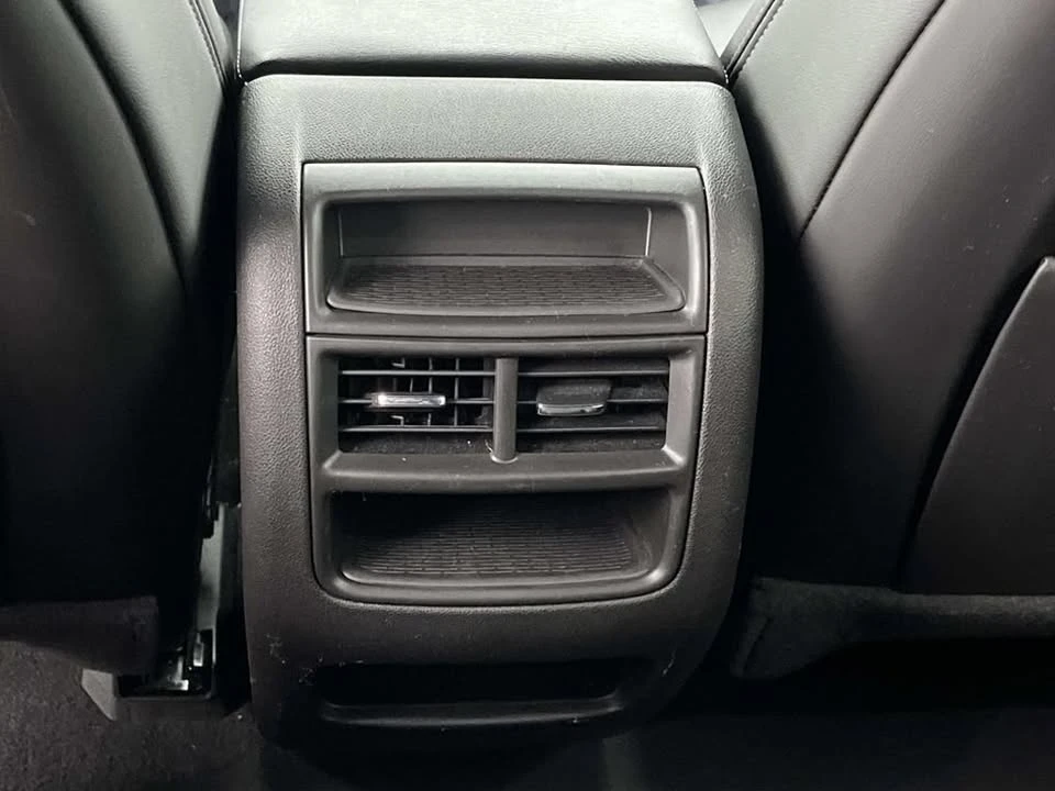 2023 Cadillac XT5 - Image 18 of 20