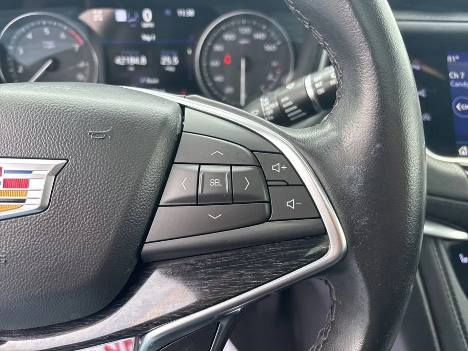 2023 Cadillac XT5 - Image 16 of 20