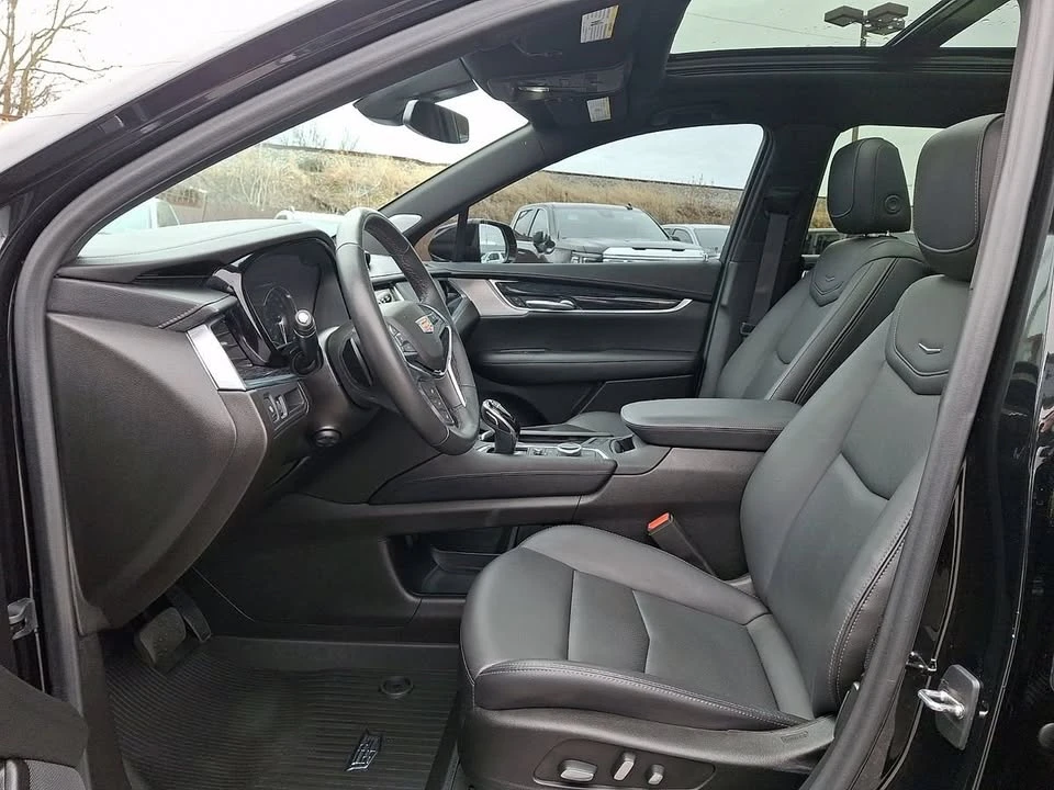 2023 Cadillac XT5 - Image 13 of 20