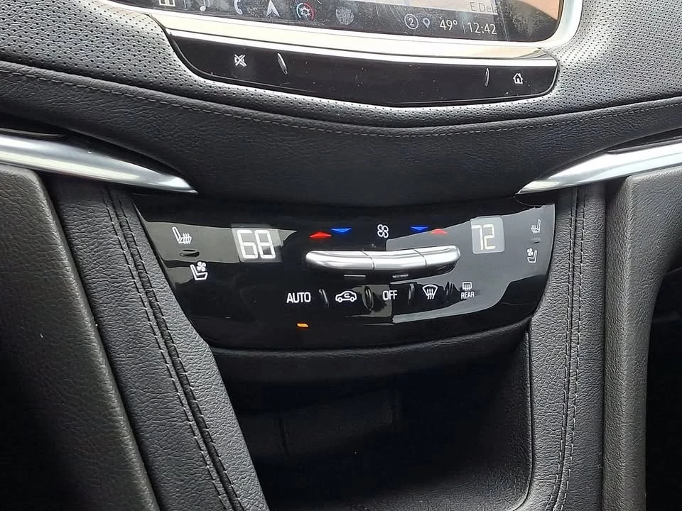 2023 Cadillac XT5 - Image 16 of 20