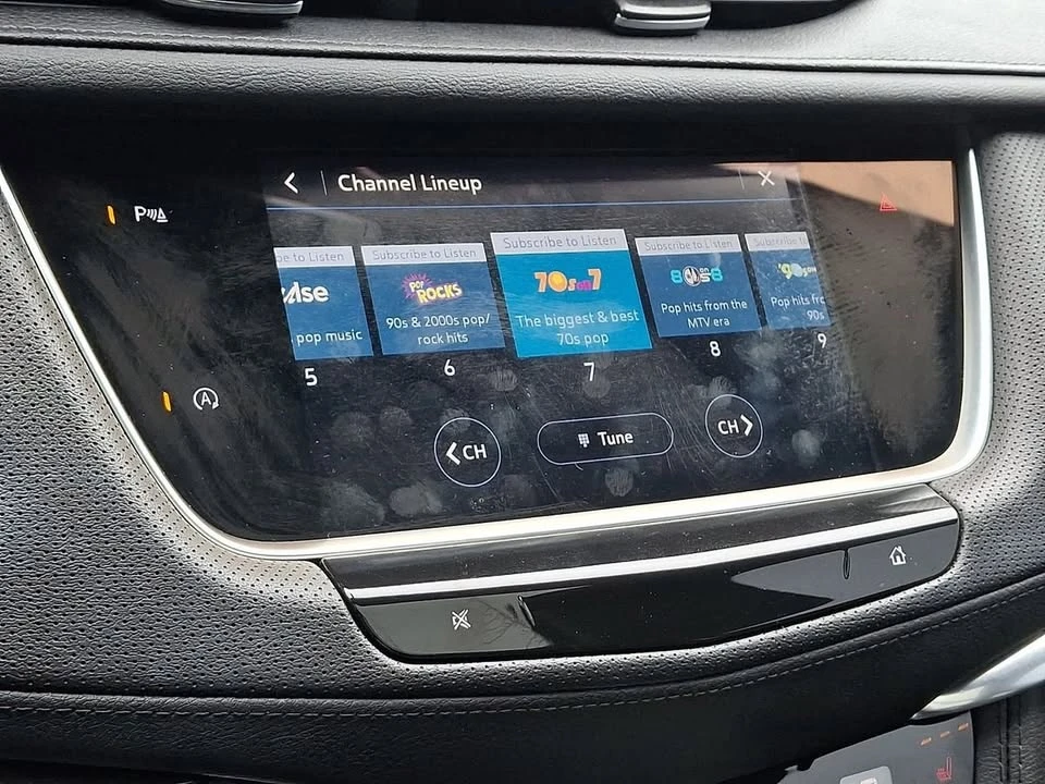 2023 Cadillac XT5 - Image 18 of 20