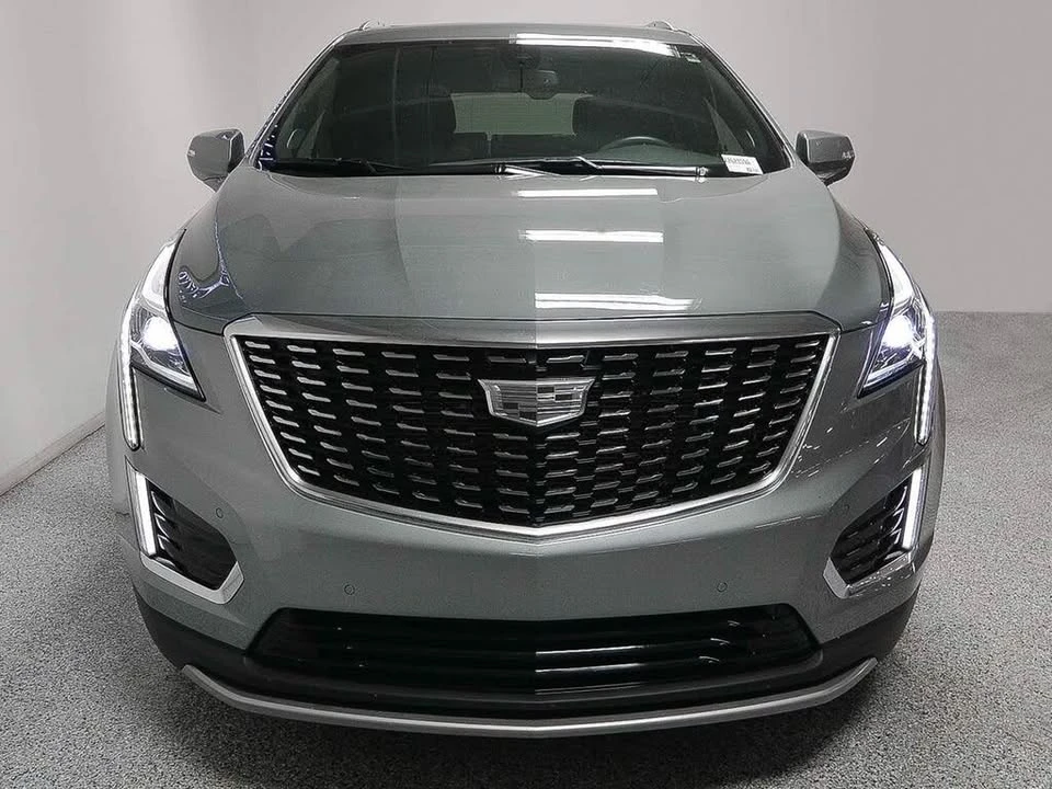2023 Cadillac XT5 - Image 2 of 18
