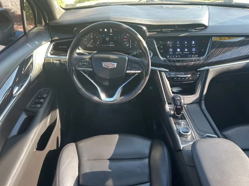 2023 Cadillac XT6 - Image 2 of 8