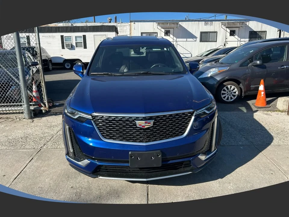 2023 Cadillac XT6 - Image 2 of 19
