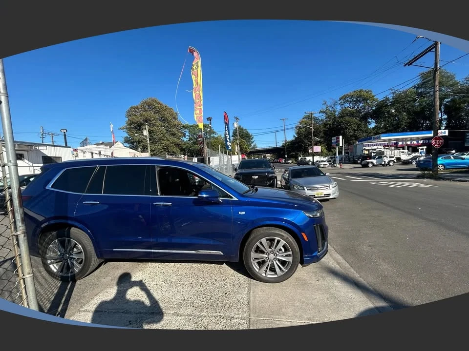 2023 Cadillac XT6 - Image 9 of 19