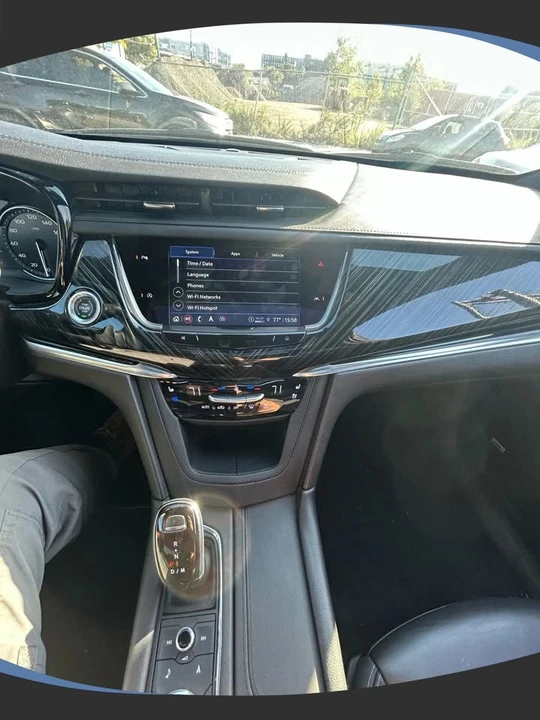 2023 Cadillac XT6 - Image 15 of 19