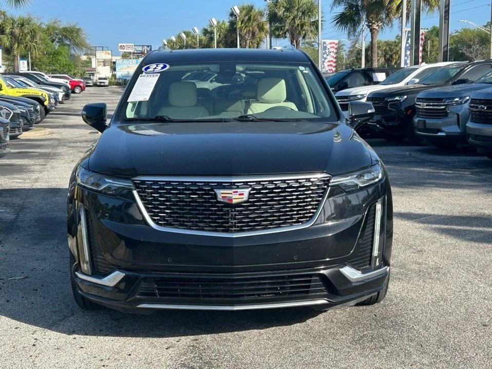 2023 Cadillac XT6 - Image 2 of 20