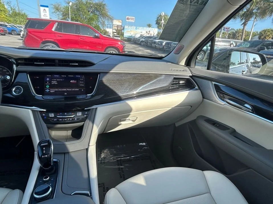 2023 Cadillac XT6 - Image 16 of 20