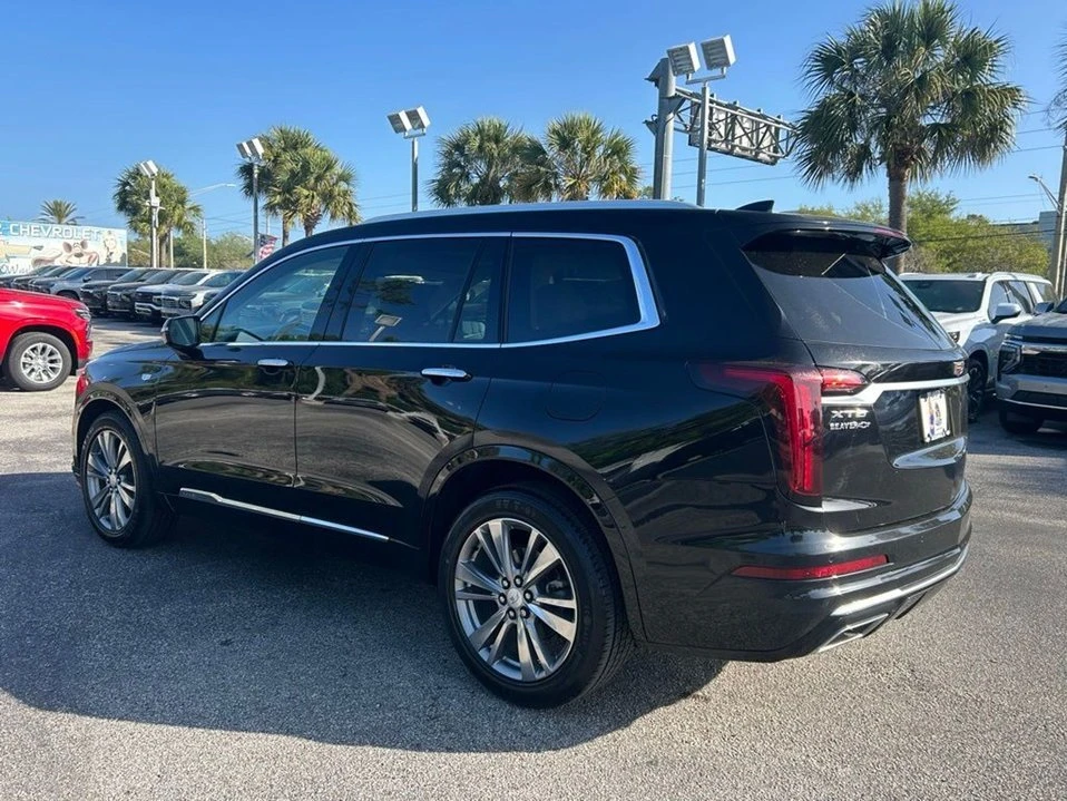 2023 Cadillac XT6 - Image 4 of 20