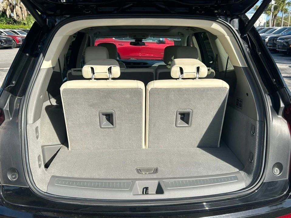 2023 Cadillac XT6 - Image 10 of 20