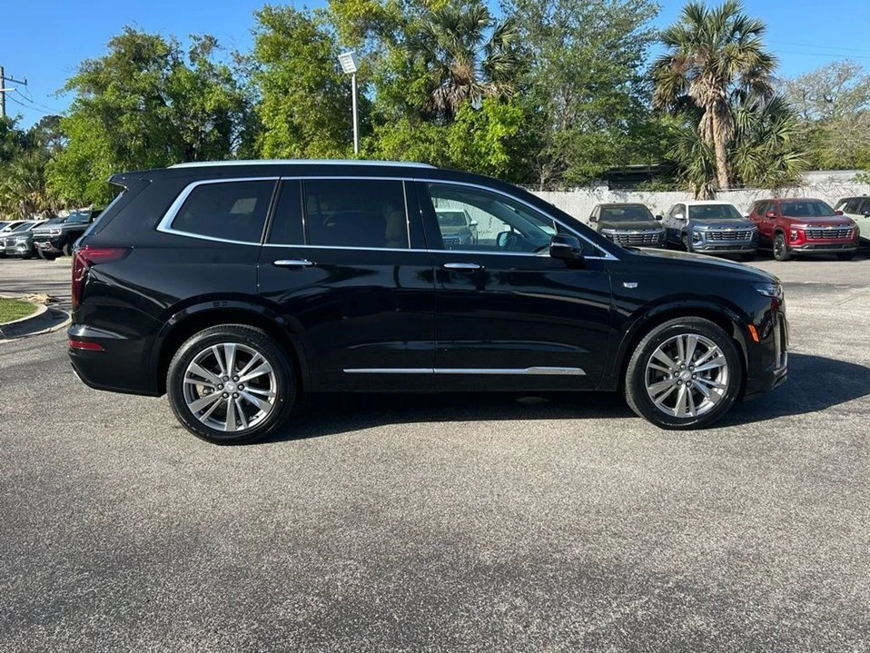 2023 Cadillac XT6 - Image 7 of 20