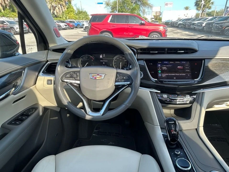 2023 Cadillac XT6 - Image 15 of 20