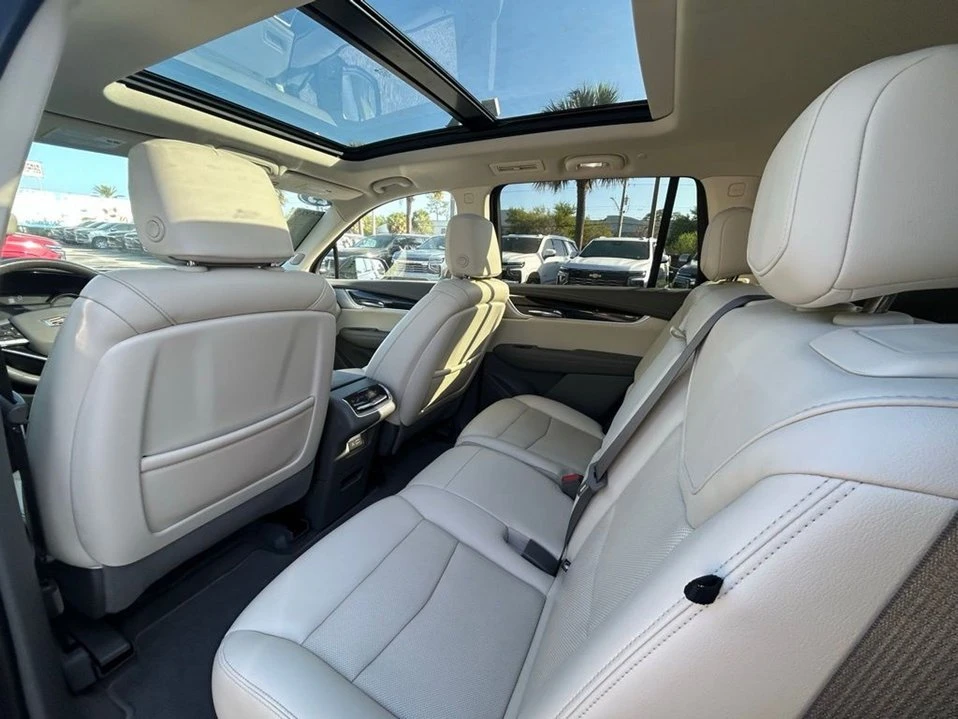 2023 Cadillac XT6 - Image 14 of 20