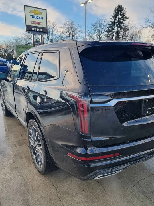2023 Cadillac XT6 - Image 11 of 15