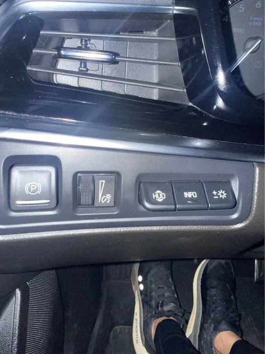 2023 Cadillac XT6 - Image 12 of 14