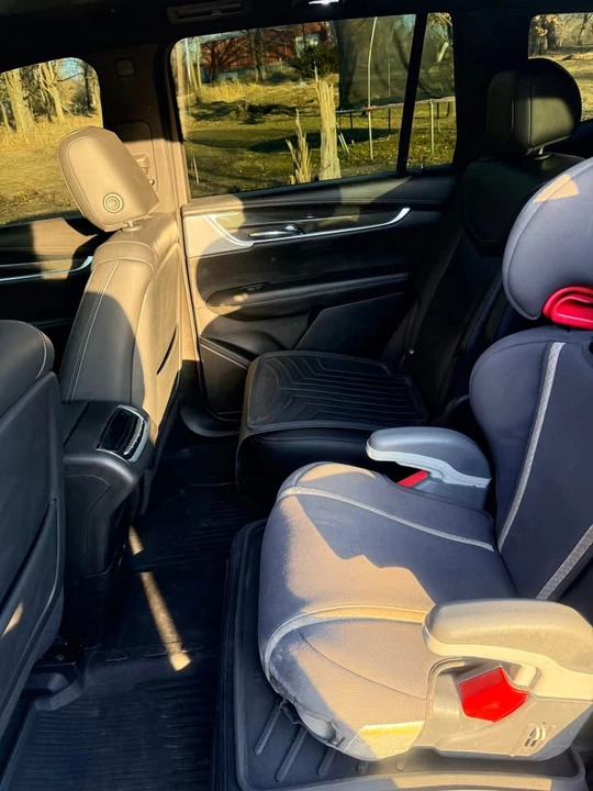 2023 Cadillac XT6 - Image 7 of 14