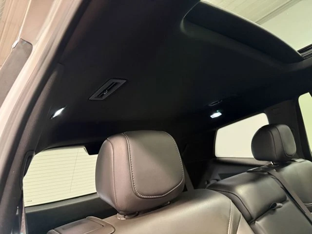 2023 Cadillac XT6 - Image 13 of 18