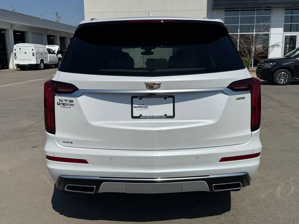 2023 Cadillac XT6 - Image 2 of 10