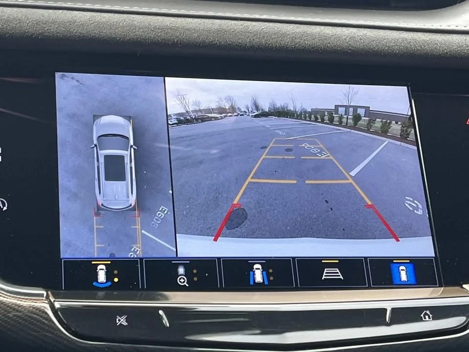 2023 Cadillac XT6 - Image 17 of 20