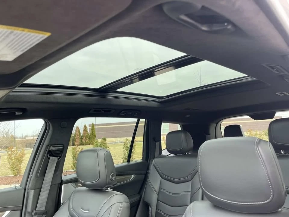 2023 Cadillac XT6 - Image 15 of 20
