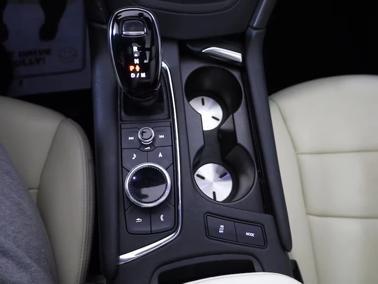 2023 Cadillac XT6 - Image 16 of 20