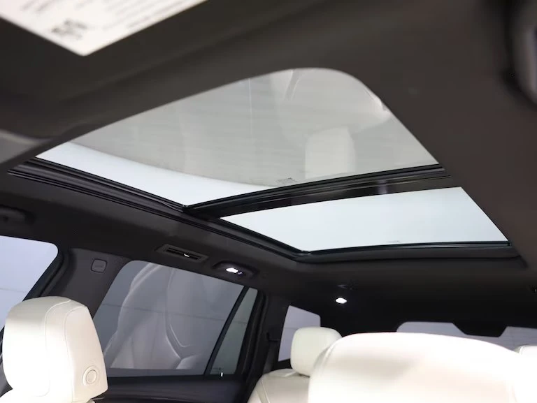 2023 Cadillac XT6 - Image 17 of 20