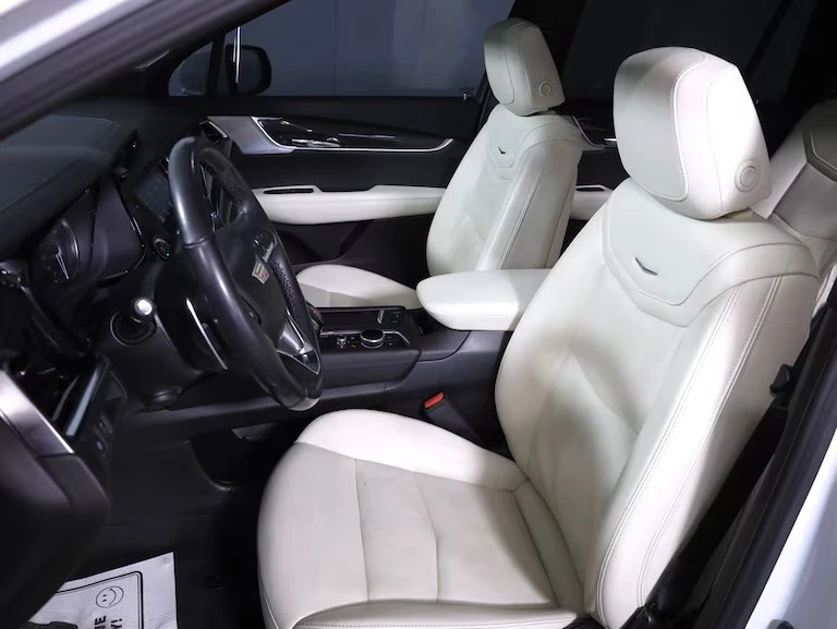 2023 Cadillac XT6 - Image 10 of 20