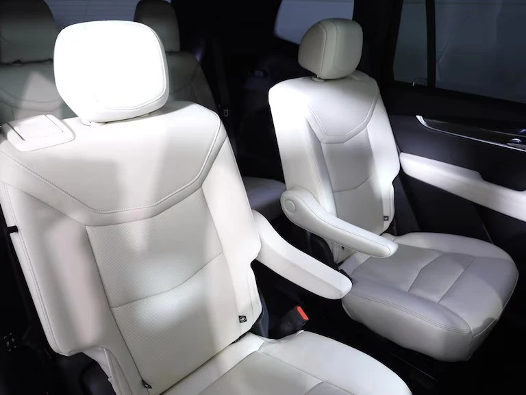 2023 Cadillac XT6 - Image 19 of 20