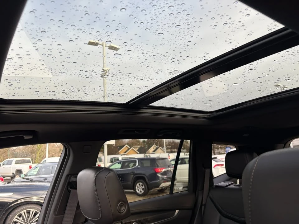 2023 Cadillac XT6 - Image 12 of 16