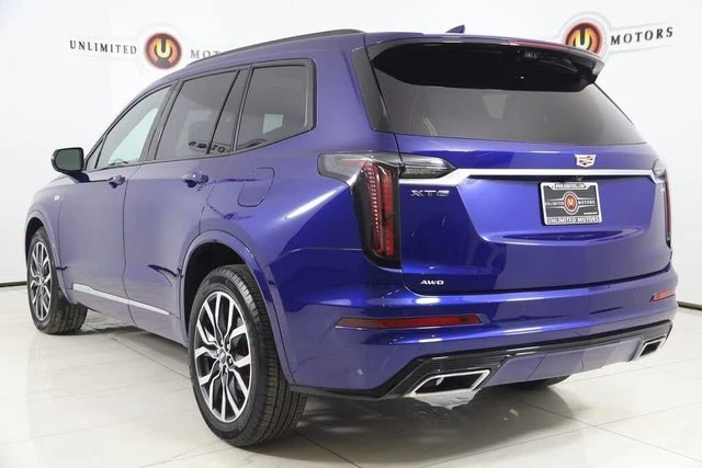 2023 Cadillac XT6 - Image 4 of 20