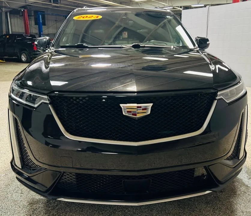 2023 Cadillac XT6 - Image 2 of 19