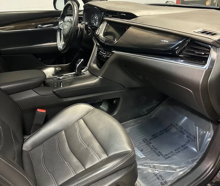 2023 Cadillac XT6 - Image 15 of 19