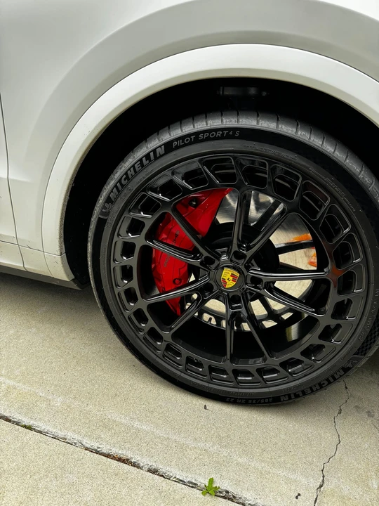 2023 Porsche 9Y0/9Y3 Cayenne Turbo - Image 6 of 6