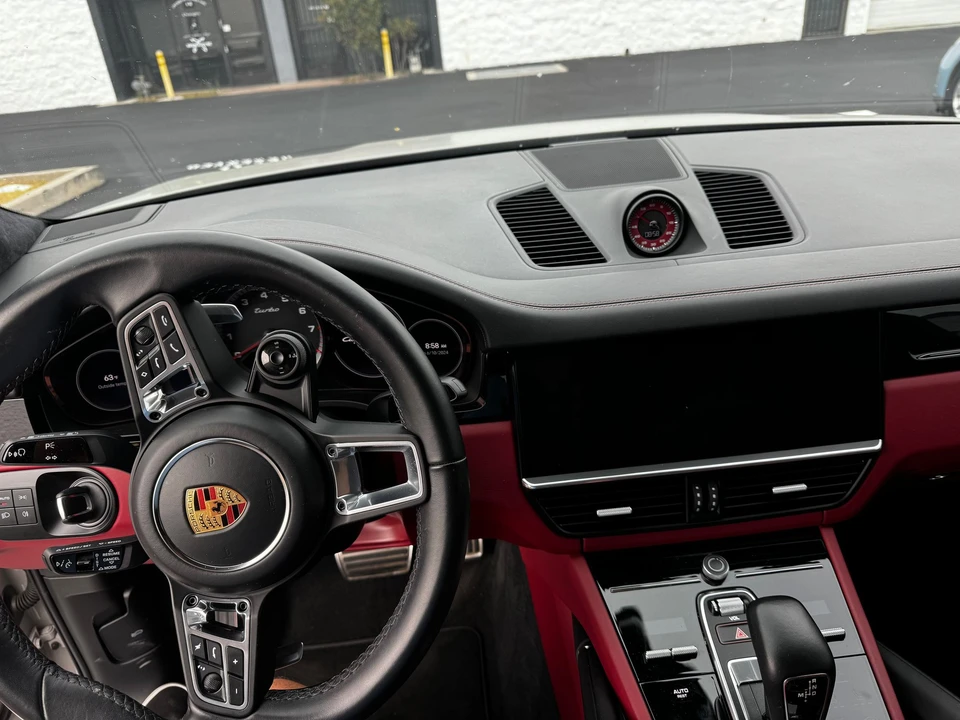 2023 Porsche 9Y0/9Y3 Cayenne Turbo - Image 5 of 6