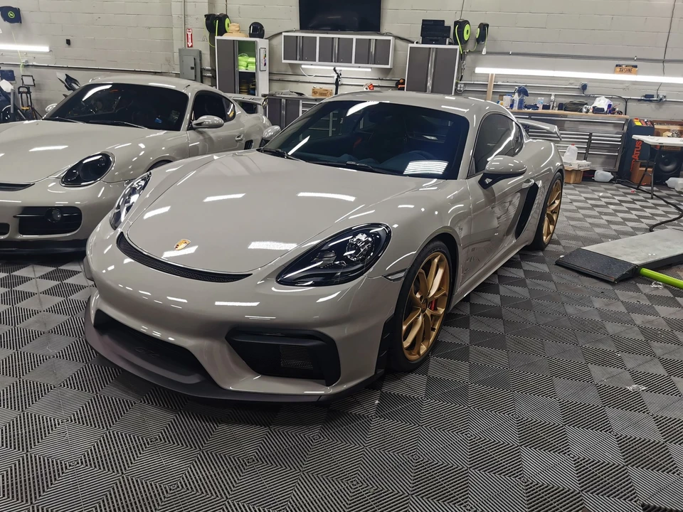 2023 Porsche 718 Cayman GT4 - Image 9 of 11