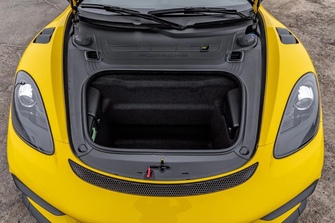 2023 Porsche 718 Cayman GT4 RS - Image 17 of 31