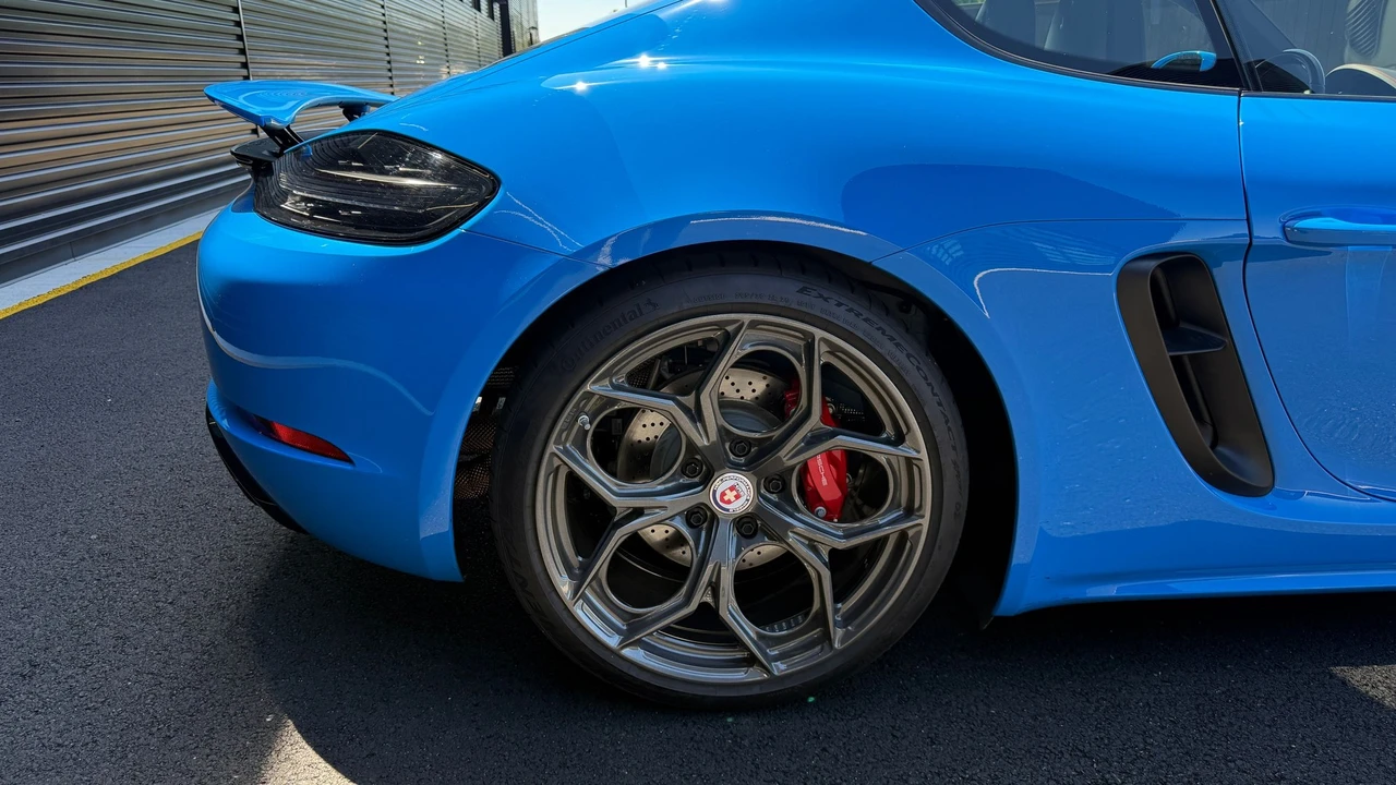 2023 Porsche 718 Cayman GTS 4.0 - Image 10 of 24