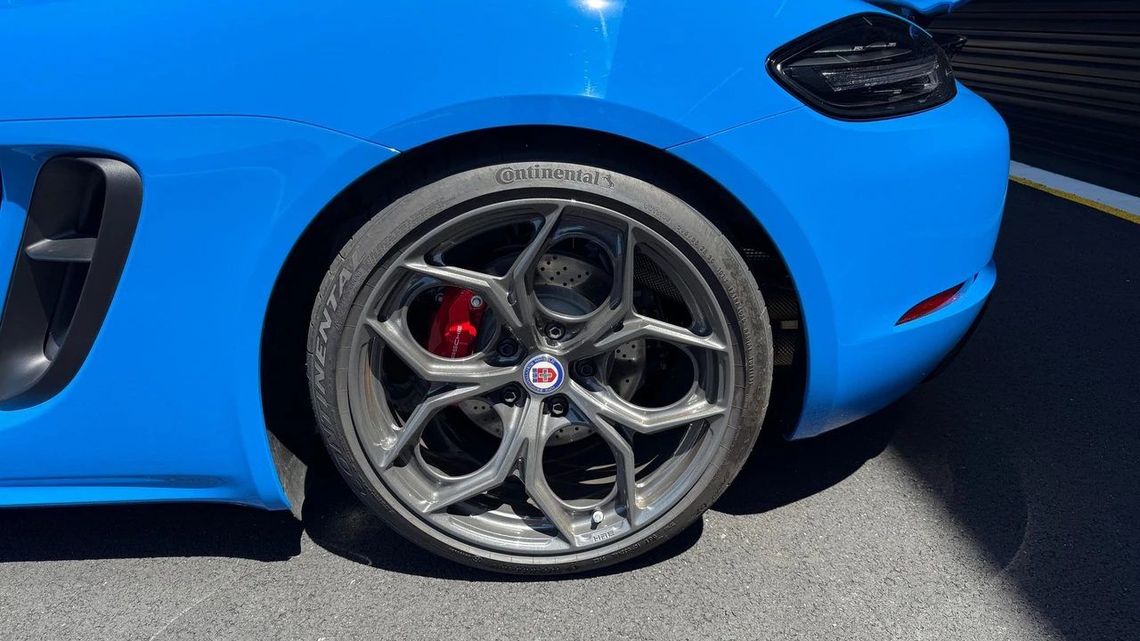 2023 Porsche 718 Cayman GTS 4.0 - Image 9 of 24