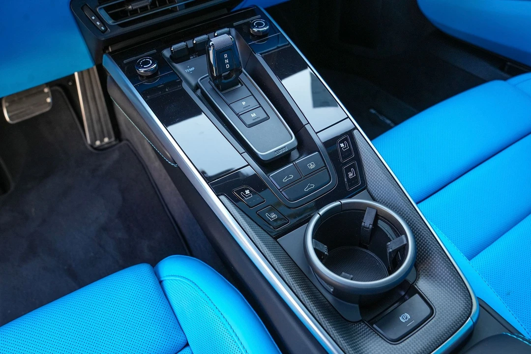 2023 Porsche 992 Turbo - Image 11 of 17