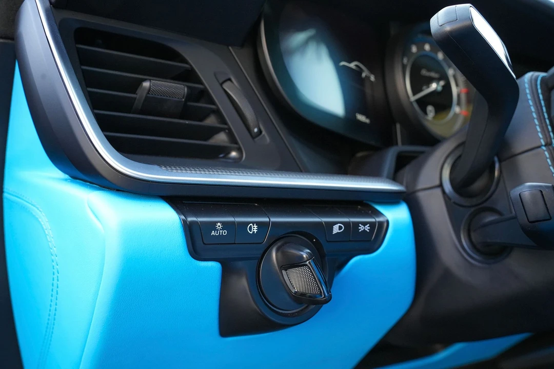 2023 Porsche 992 Turbo - Image 16 of 17