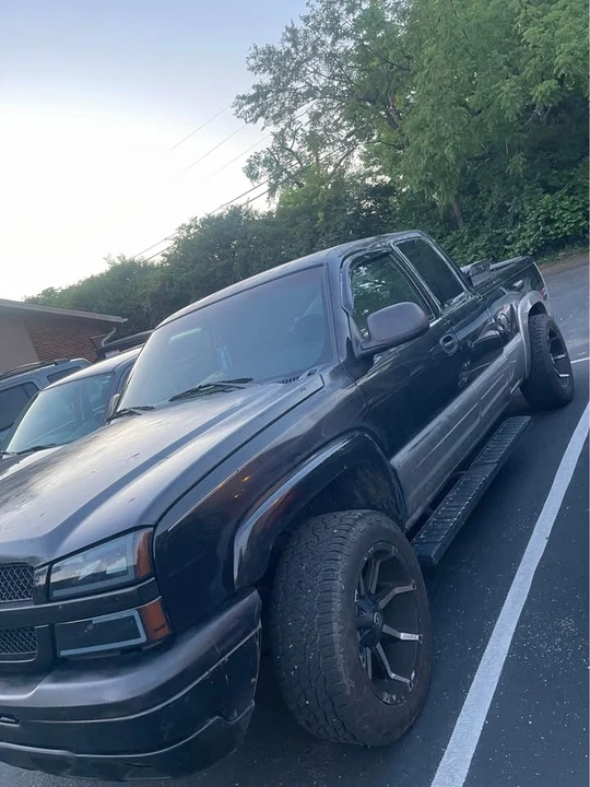 2023 Chevrolet Silverado 4th Gen - Image 3 of 3