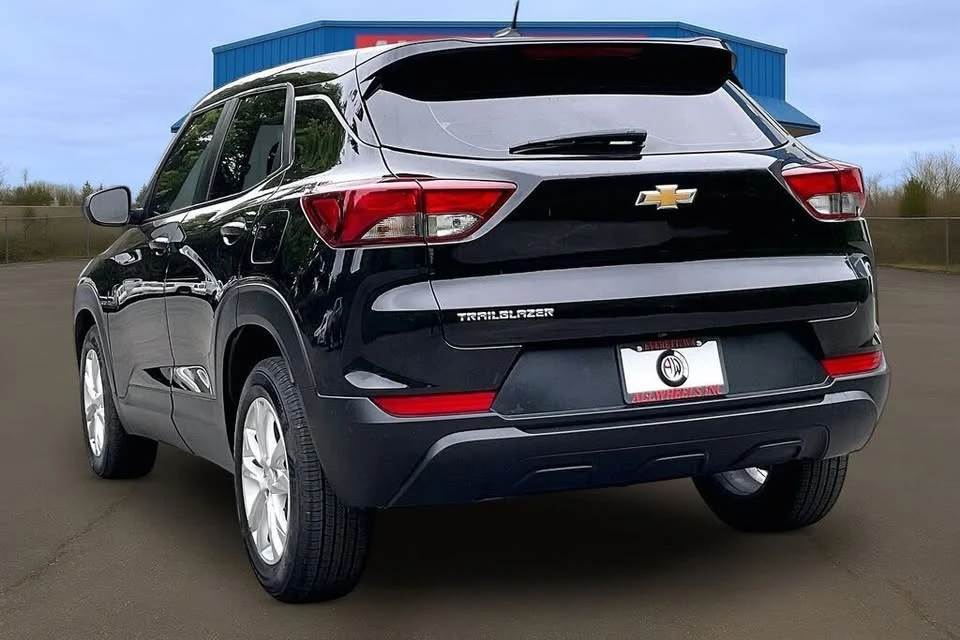 2023 Chevrolet Trailblazer - Image 2 of 20