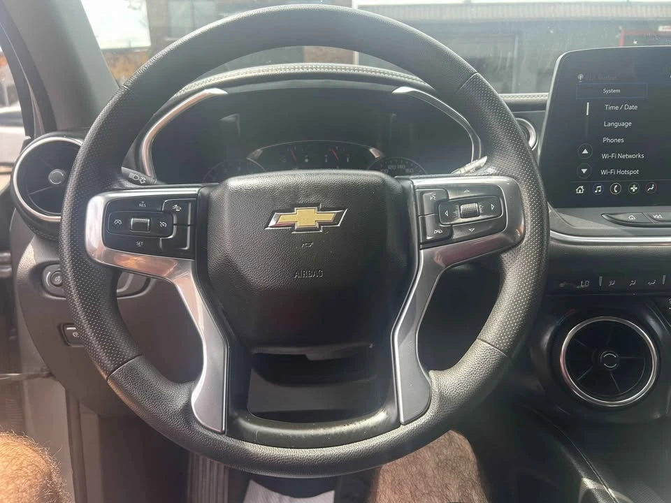 2023 Chevrolet Blazer - Image 9 of 18