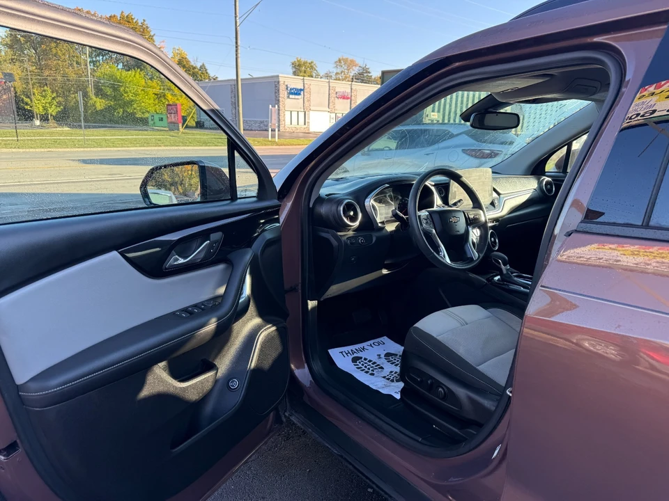 2023 Chevrolet Blazer - Image 9 of 20
