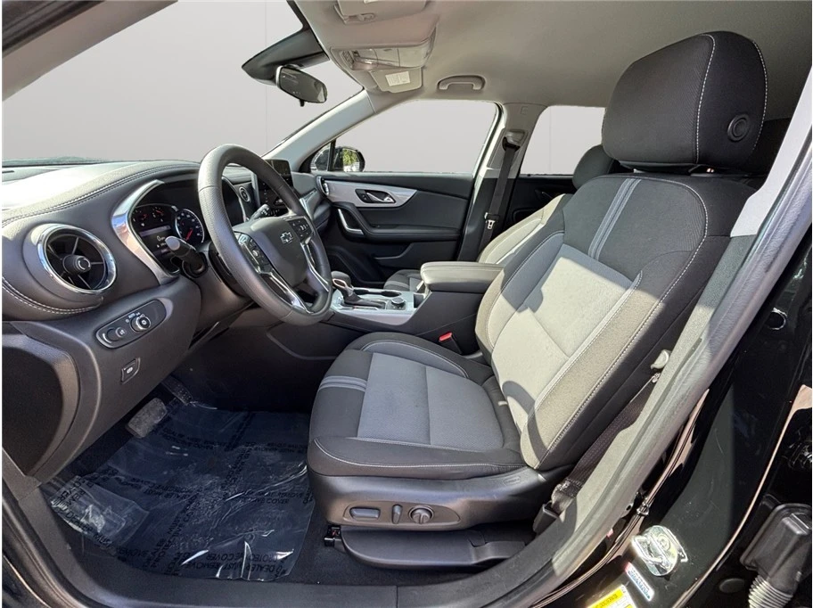 2023 Chevrolet Blazer - Image 2 of 21