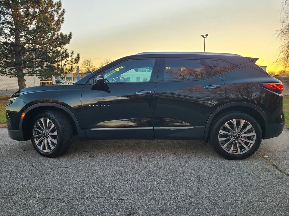 2023 Chevrolet Blazer - Image 2 of 21